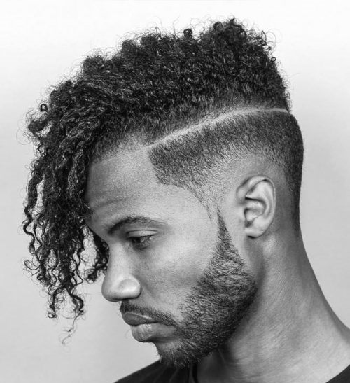twist the male’s hair