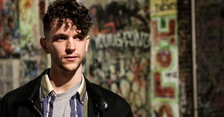 make a guys hair curly